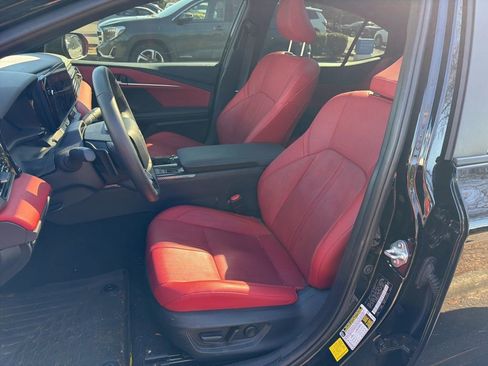 Used 2025 Toyota Camry XSE w/ Premium Plus Package image 10