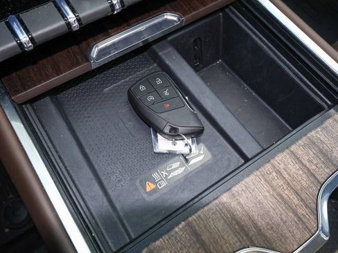 New 2026 GMC Acadia Denali Ultimate w/ LPO, Floor Liner Package FWD image 29