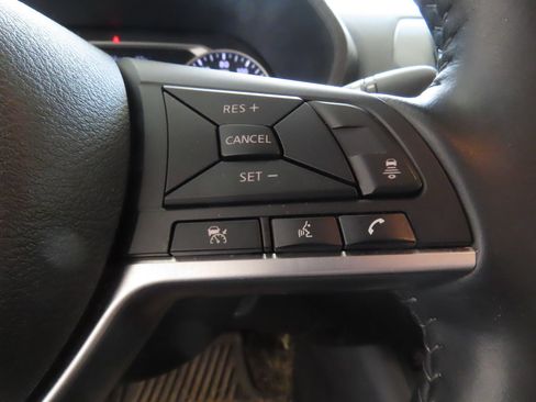 Used 2024 Nissan Sentra SV w/ All-Weather Package FWD image 11