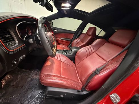 Used 2021 Dodge Charger SRT Hellcat w/ Carbon/Suede Interior Package RWD image 17