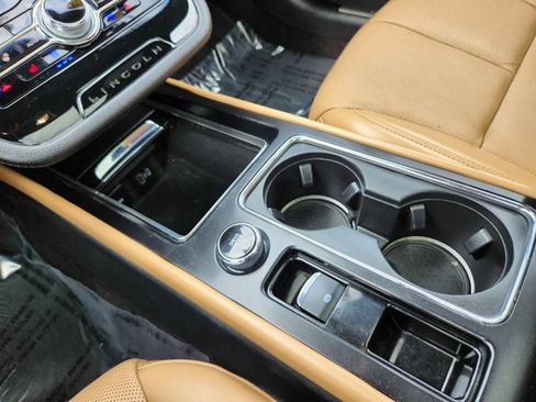 Used 2021 Lincoln Corsair Reserve w/ Equipment Group 201A image 12