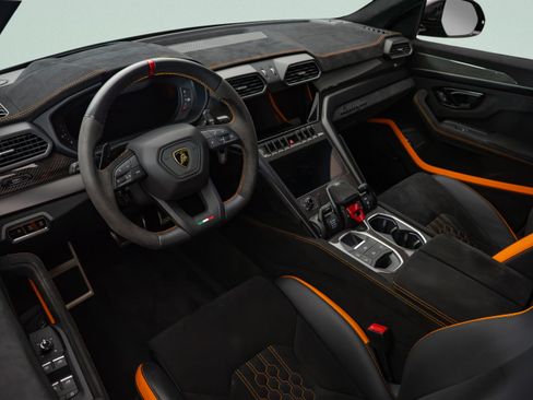 Used 2024 Lamborghini Urus Performante AWD/4WD image 10