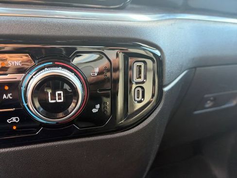 Used 2025 GMC Sierra 1500 SLT RWD image 25