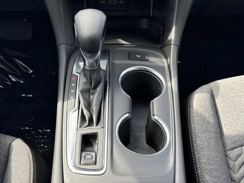 Used 2023 Chevrolet Equinox LT FWD image 8