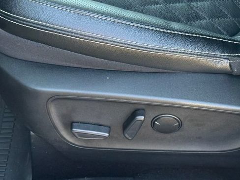 Certified 2023 Ford Escape Platinum w/ Premium Technology Package AWD/4WD image 8