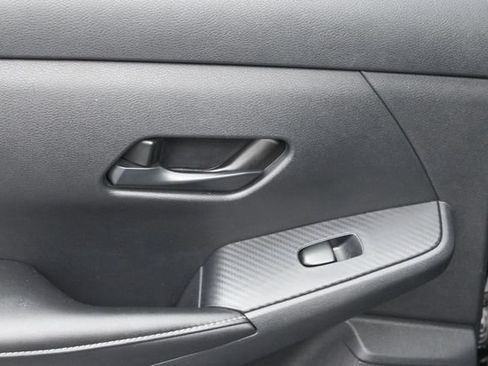 Used 2024 Nissan Sentra SV FWD image 24