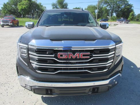 New 2026 GMC Sierra 1500 SLT w/ SLT Premium Plus Package AWD/4WD image 12