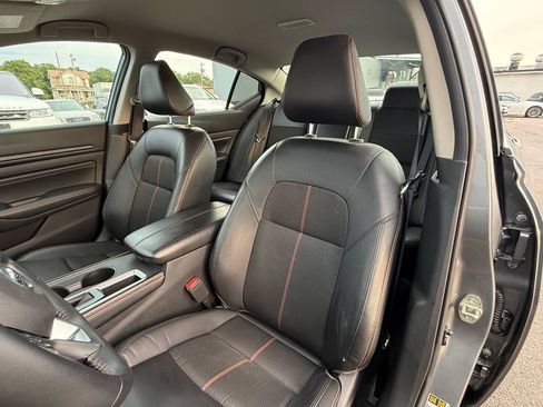 Used 2020 Nissan Altima 2.5 SR FWD image 18