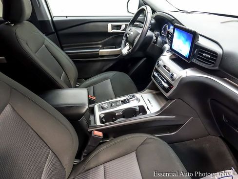 Certified 2022 Ford Explorer XLT image 27