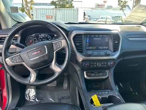 Used 2023 GMC Acadia Denali w/ Denali Technology Package image 15