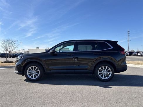 Used 2023 Honda CR-V EX image 2