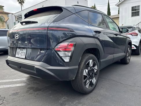 Used 2024 Hyundai Kona SEL AWD/4WD image 5