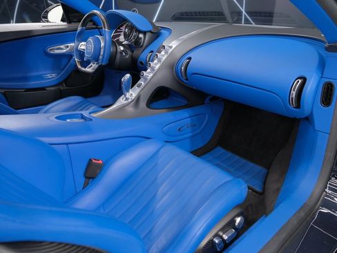 Used 2018 Bugatti Chiron image 36