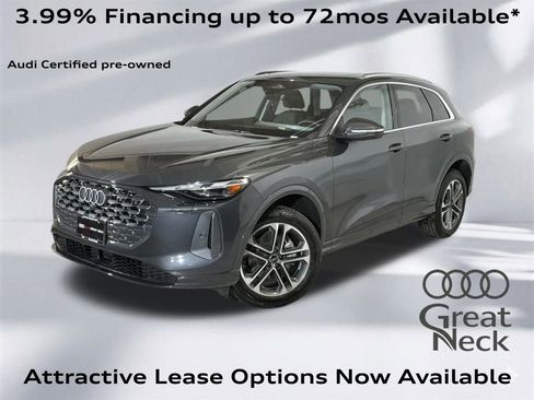 Used 2025 Audi Q5 Premium w/ Convenience Package image 1