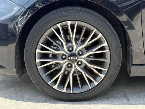Used 2023 Kia Forte GT-Line w/ GT-Line Premium Package FWD image 12