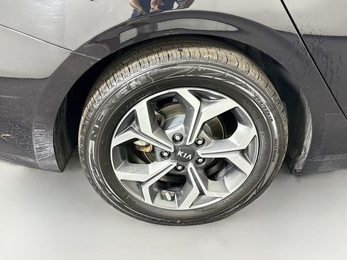 Used 2020 Kia Forte LXS image 32