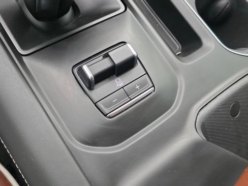Used 2023 GMC Sierra 1500 Denali Ultimate AWD/4WD image 29