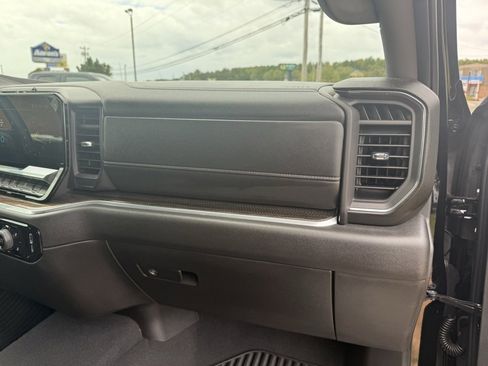 Used 2025 Chevrolet Silverado 2500 LT w/ Z71 Chrome Sport Edition image 35