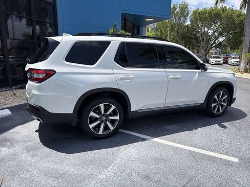 Used 2023 Honda Pilot Elite image 8