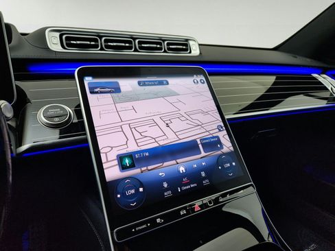 Certified 2025 Mercedes-Benz S 580 4MATIC Sedan image 24