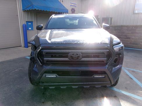 Used 2024 Toyota Tacoma SR5 image 4