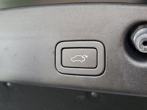 Used 2019 Jaguar XJ L Supercharged image 10