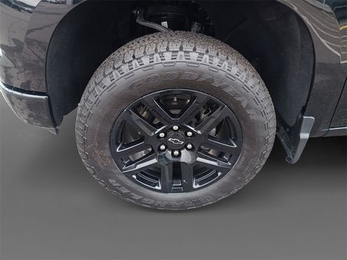 Used 2025 Chevrolet Silverado 1500 Custom Trail Boss image 15