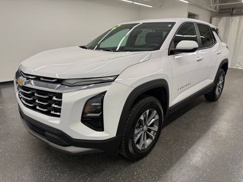 Certified 2025 Chevrolet Equinox LT image 4