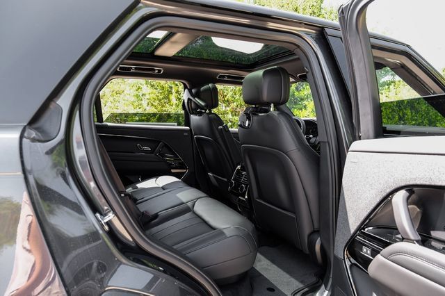 New 2026 Land Rover Range Rover Sport Dynamic SE AWD/4WD image 44