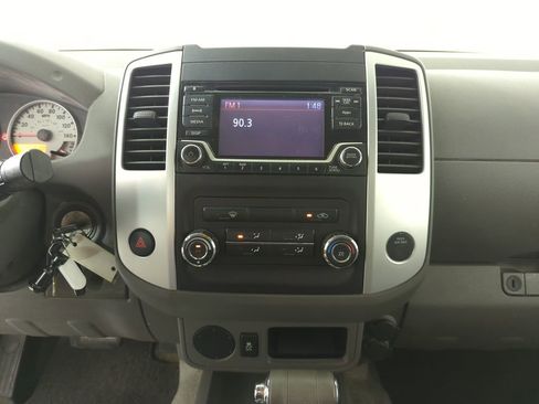 Used 2015 Nissan Frontier Desert Runner RWD image 13