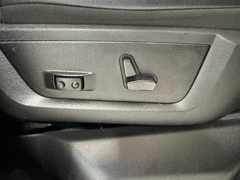 Used 2024 RAM 2500 Laramie image 9