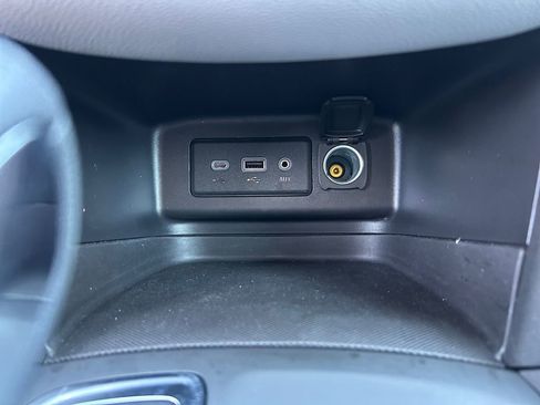 Certified 2023 Chevrolet Equinox LS image 35