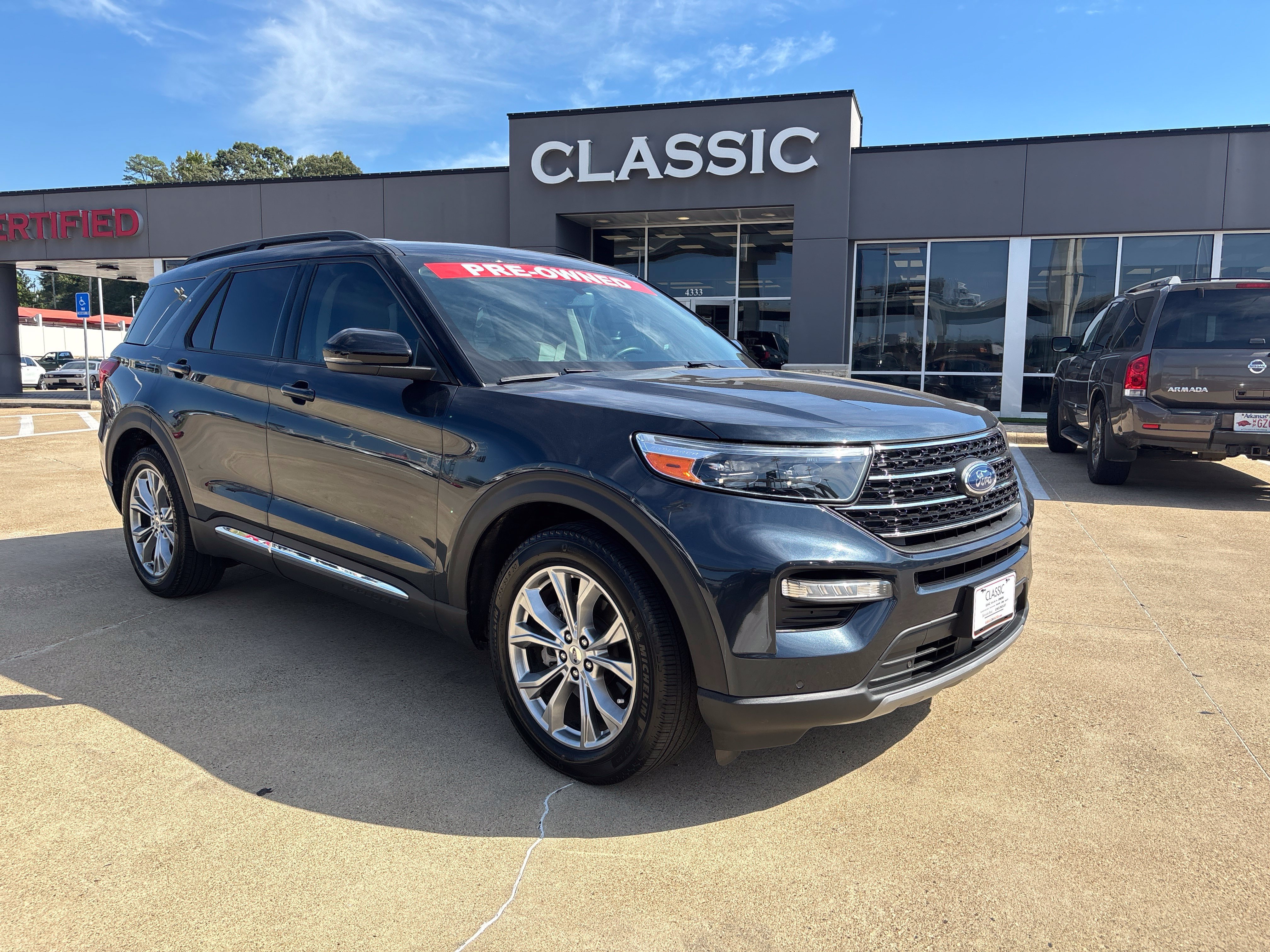 Used 2024 Ford Explorer XLT w/ Equipment Group 202A RWD image 1