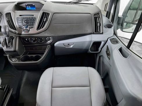 Used 2018 Ford Transit 150 XL RWD image 21