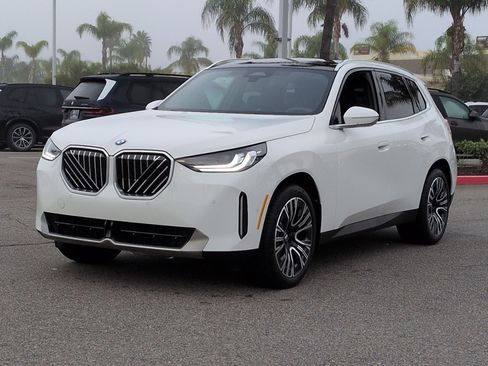 Used 2025 BMW X3 xDrive30i w/ Convenience Package image 5