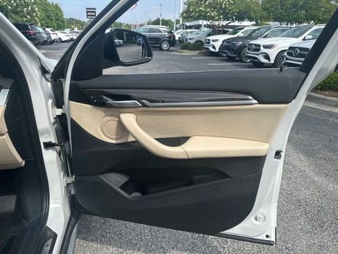 Used 2017 BMW X1 xDrive28i AWD/4WD image 36