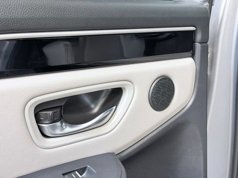 Used 2023 Honda Pilot Touring image 21