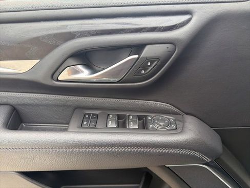 Used 2023 GMC Yukon XL Denali image 12