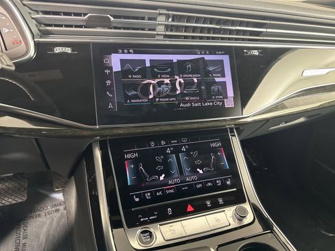 Used 2025 Audi Q8 Premium Plus w/ Premium Plus Package image 17
