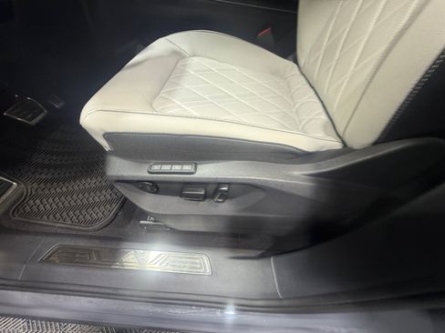 Used 2024 Volkswagen Atlas Cross Sport SEL Premium R-Line image 14