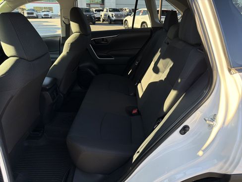 Certified 2025 Toyota RAV4 LE image 31
