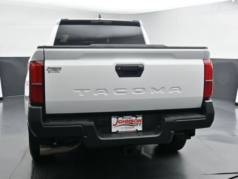 Used 2024 Toyota Tacoma SR image 7