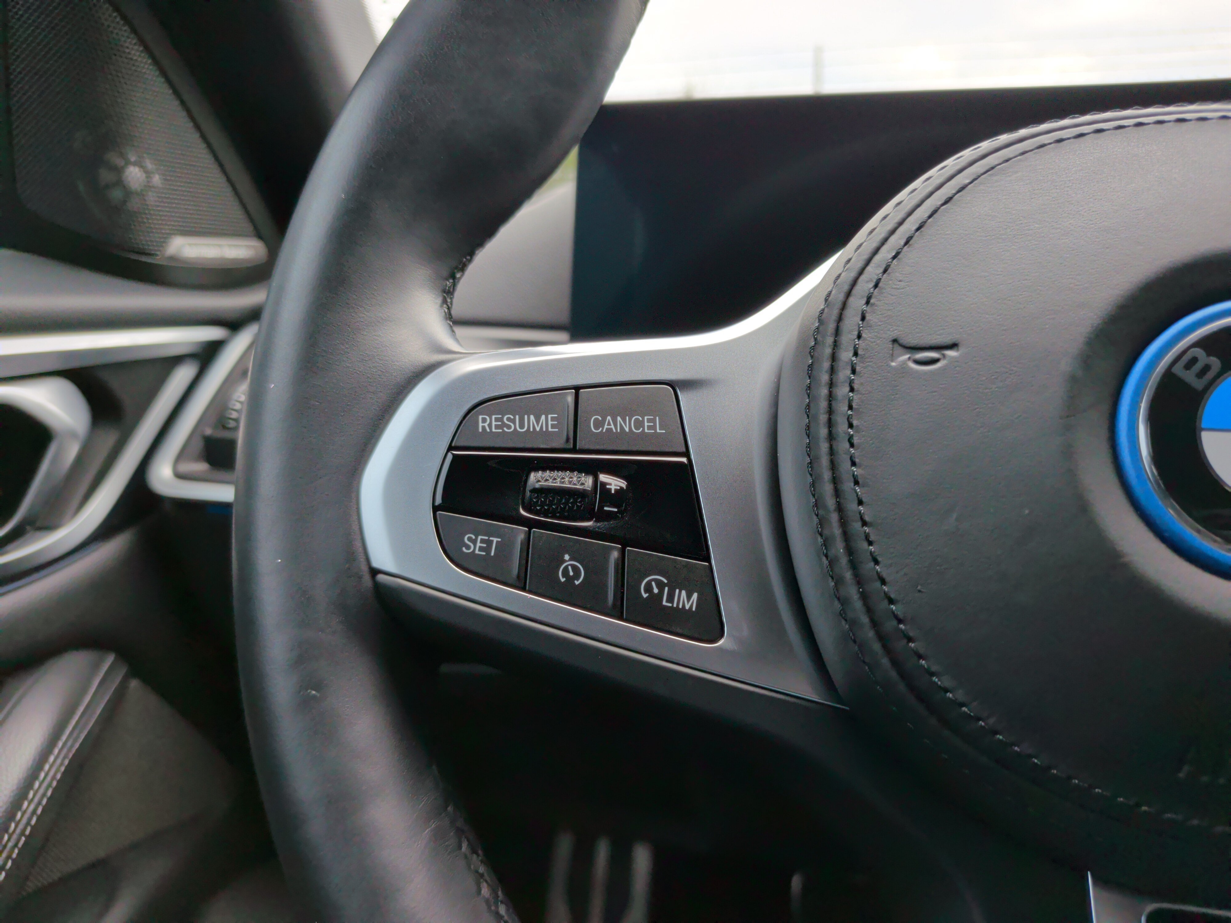 Used 2023 BMW i4 eDrive40 w/ M Sport Package RWD image 19