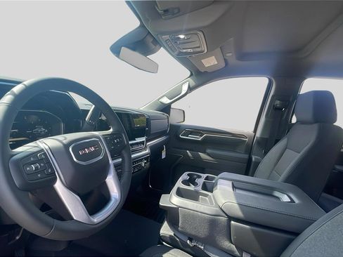 New 2026 GMC Sierra 1500 Elevation image 15