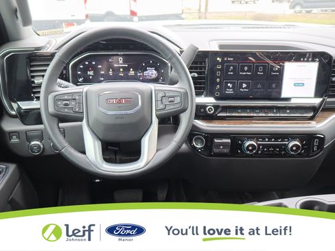 Used 2025 GMC Sierra 1500 Elevation image 25