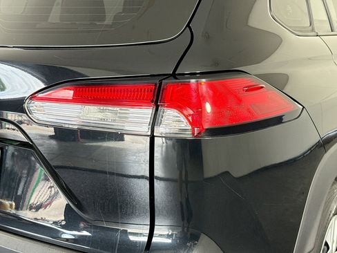 Used 2024 Toyota Corolla Cross L image 33