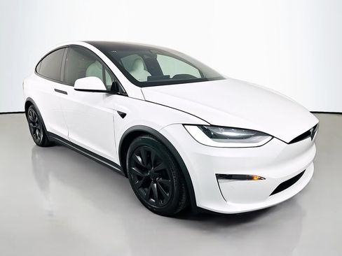 Used 2022 Tesla Model X AWD/4WD image 3