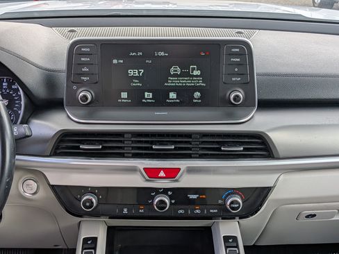 Used 2021 Kia Telluride S FWD image 21