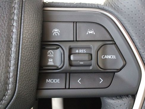 New 2026 Toyota 4Runner 4WD image 30