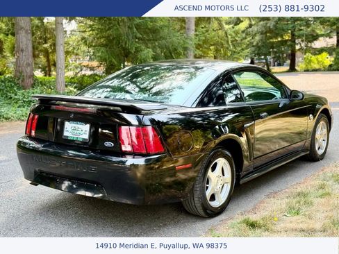 Used 2004 Ford Mustang Coupe RWD image 5